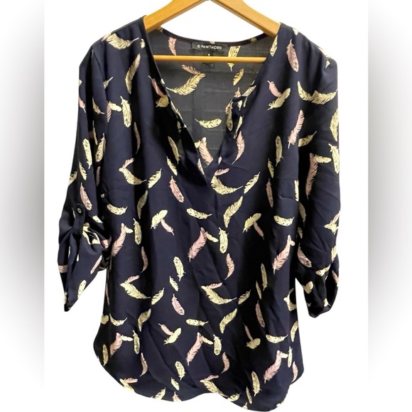🪶🩷41 Hawthorn Navy Feather Print Blouse size M. Gorgeous! - Picture 1 of 6